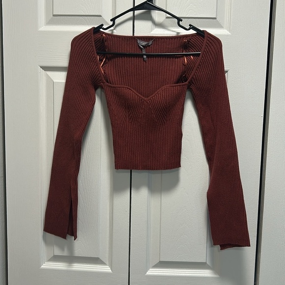 Urban Outfitters Uo Juliet Portrait Ribbed Sweetheart Cropped Sweater In Maroon - Picture 4 of 7